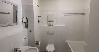 von_poll_real_estate_property_25082106_image_8