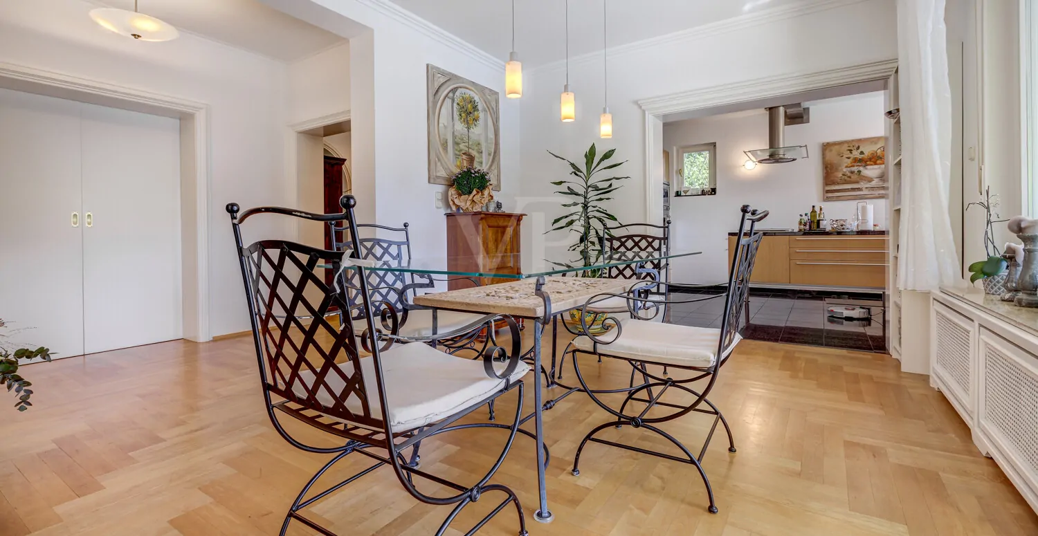 Großzügiger Essbereich