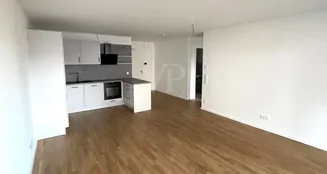 von_poll_real_estate_property_25082146_image_1