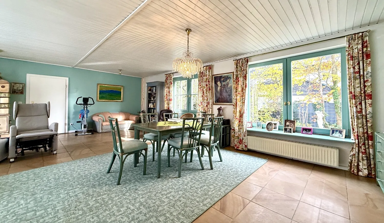 Wohn- und Essbereich