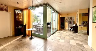 von_poll_real_estate_property_25082095c_image_6