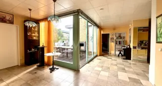 von_poll_real_estate_property_25082095c_image_6