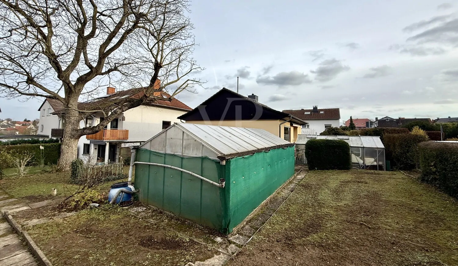 Großzügiger Garten