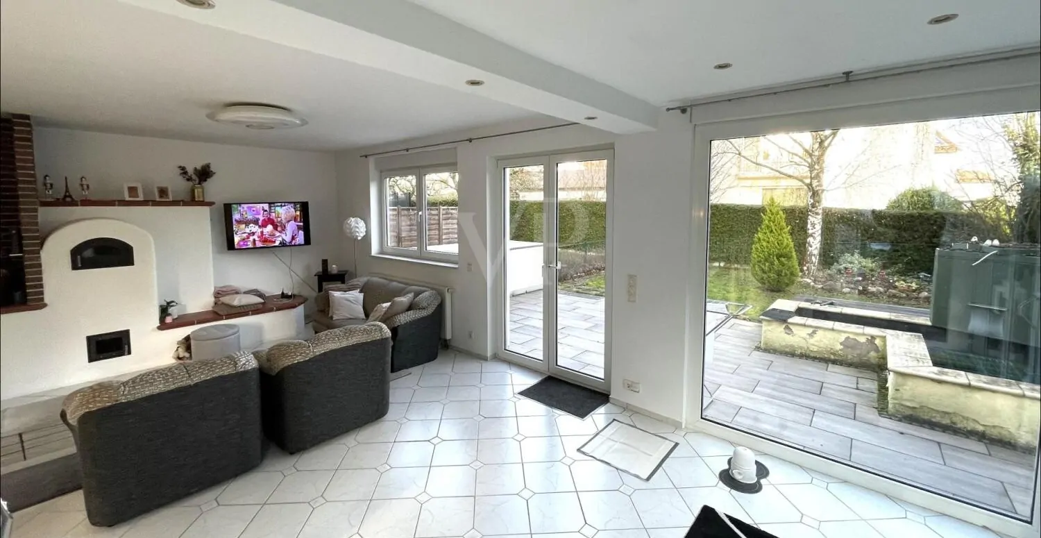 Modernes Reihenendhaus mit viel Platz und eingewachsenem Sonnengarten für viel Privatsphäre