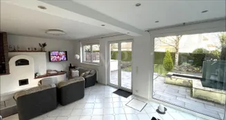 von_poll_real_estate_property_25082169_image_0