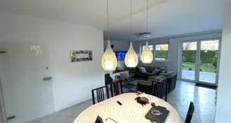 von_poll_real_estate_property_25082169_image_2