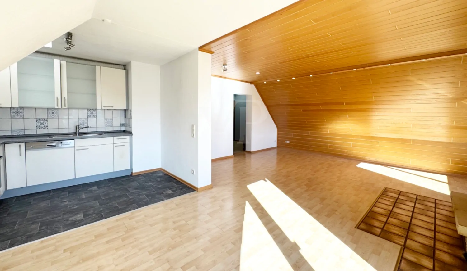 Wohnzimmer mit Küche