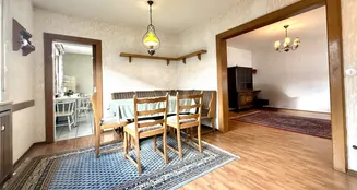 von_poll_real_estate_property_26082001_image_4