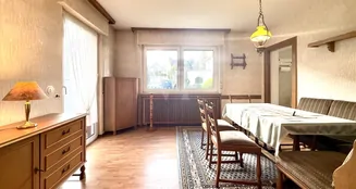 von_poll_real_estate_property_26082001_image_2