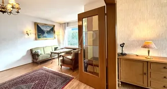 von_poll_real_estate_property_26082001_image_3