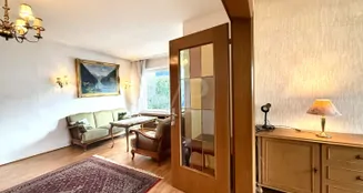 von_poll_real_estate_property_26082001_image_3