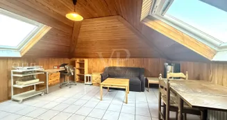 von_poll_real_estate_property_26082001_image_14