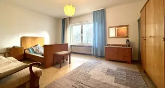 von_poll_real_estate_property_26082001_image_6