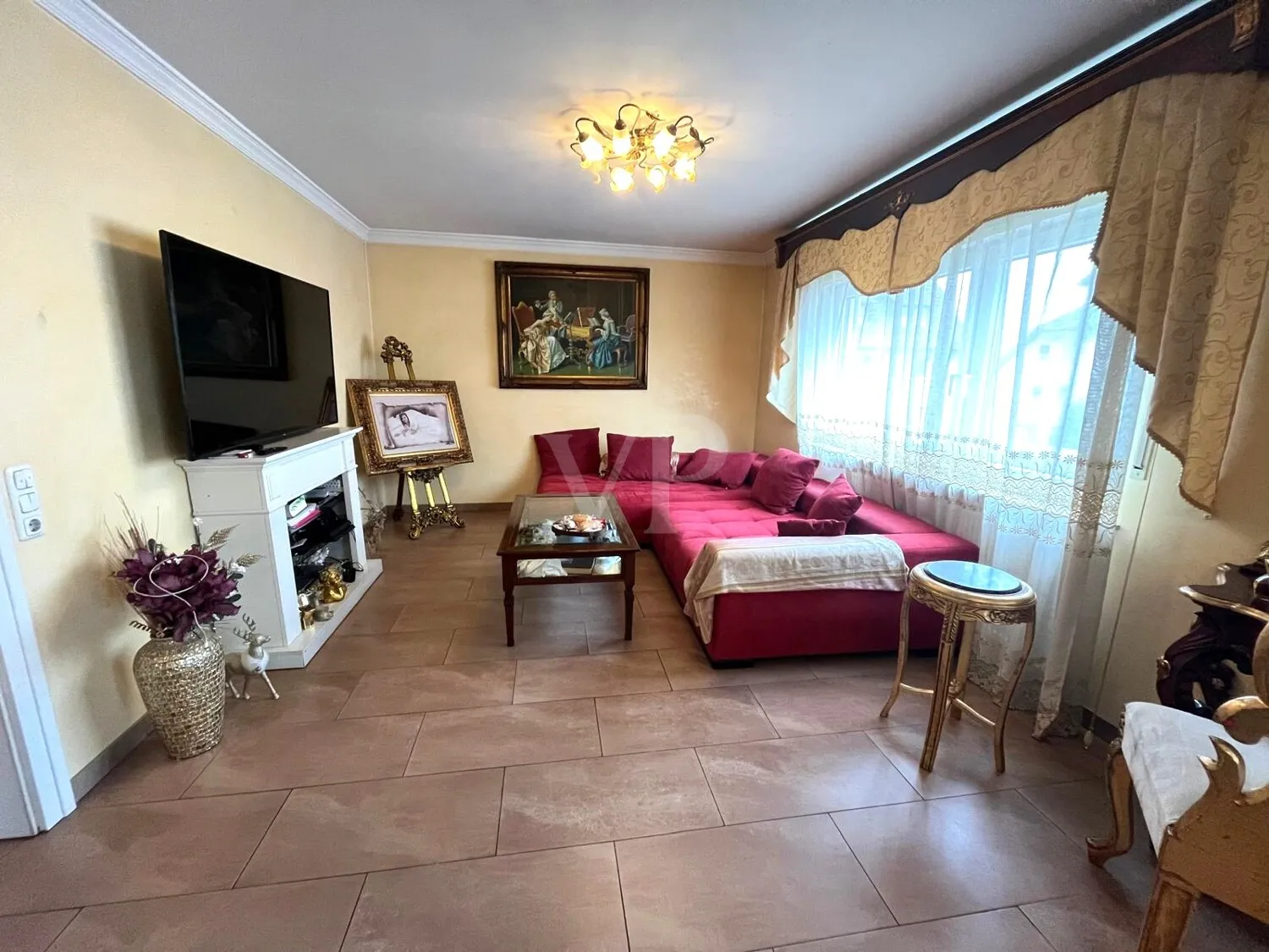 Charmantes freistehendes Einfamilienhaus mit Einliegerwohnung und Ausbaupotenzial