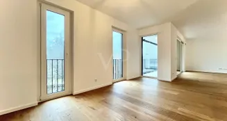 von_poll_real_estate_property_26082005_image_2