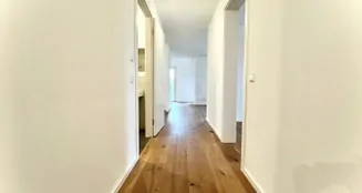 von_poll_real_estate_property_26082005_image_9