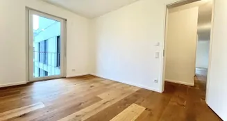 von_poll_real_estate_property_26082005_image_6