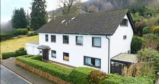 von_poll_real_estate_property_26082006_image_0