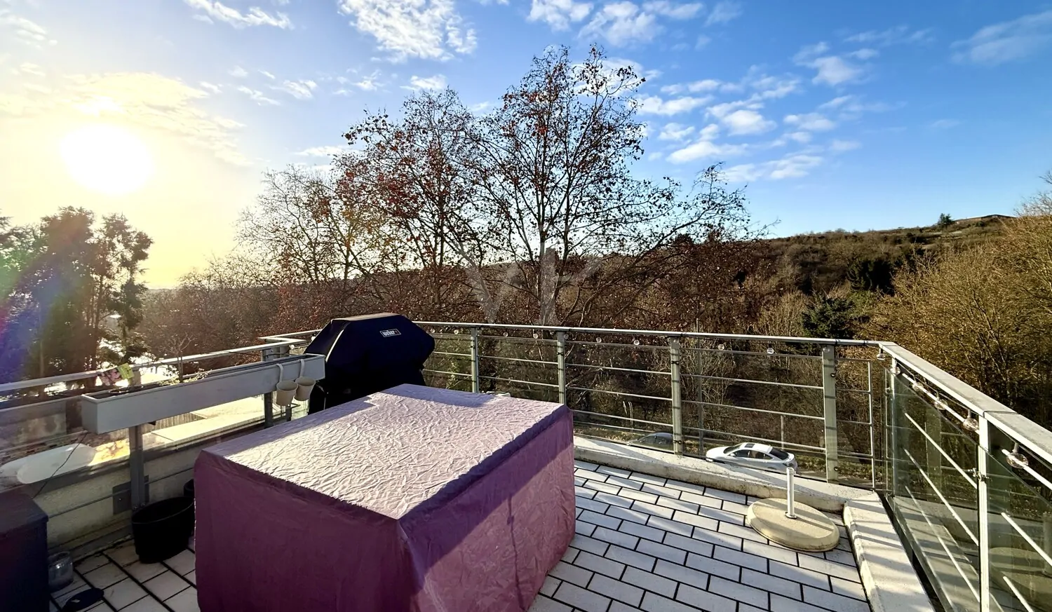 Sonnenbalkon mit Markise