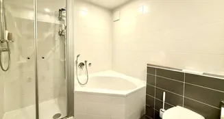 von_poll_real_estate_property_25082172_image_11