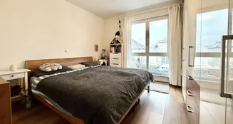 von_poll_real_estate_property_26082003_image_5