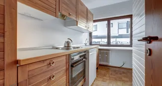 von_poll_real_estate_property_26082009_image_12