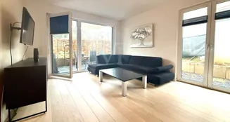 von_poll_real_estate_property_26082004_image_2