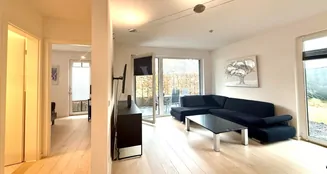 von_poll_real_estate_property_26082004_image_3