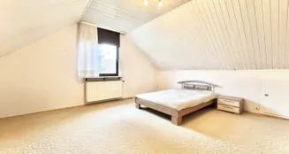 von_poll_real_estate_property_26082011_image_10