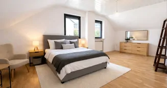 von_poll_real_estate_property_26082011_image_18