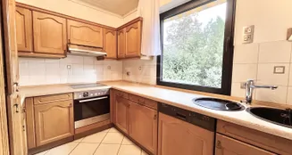 von_poll_real_estate_property_26082011_image_9