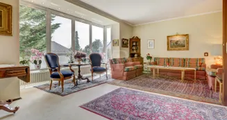 von_poll_real_estate_property_26082015_image_1