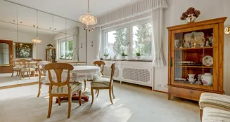 von_poll_real_estate_property_26082015_image_2