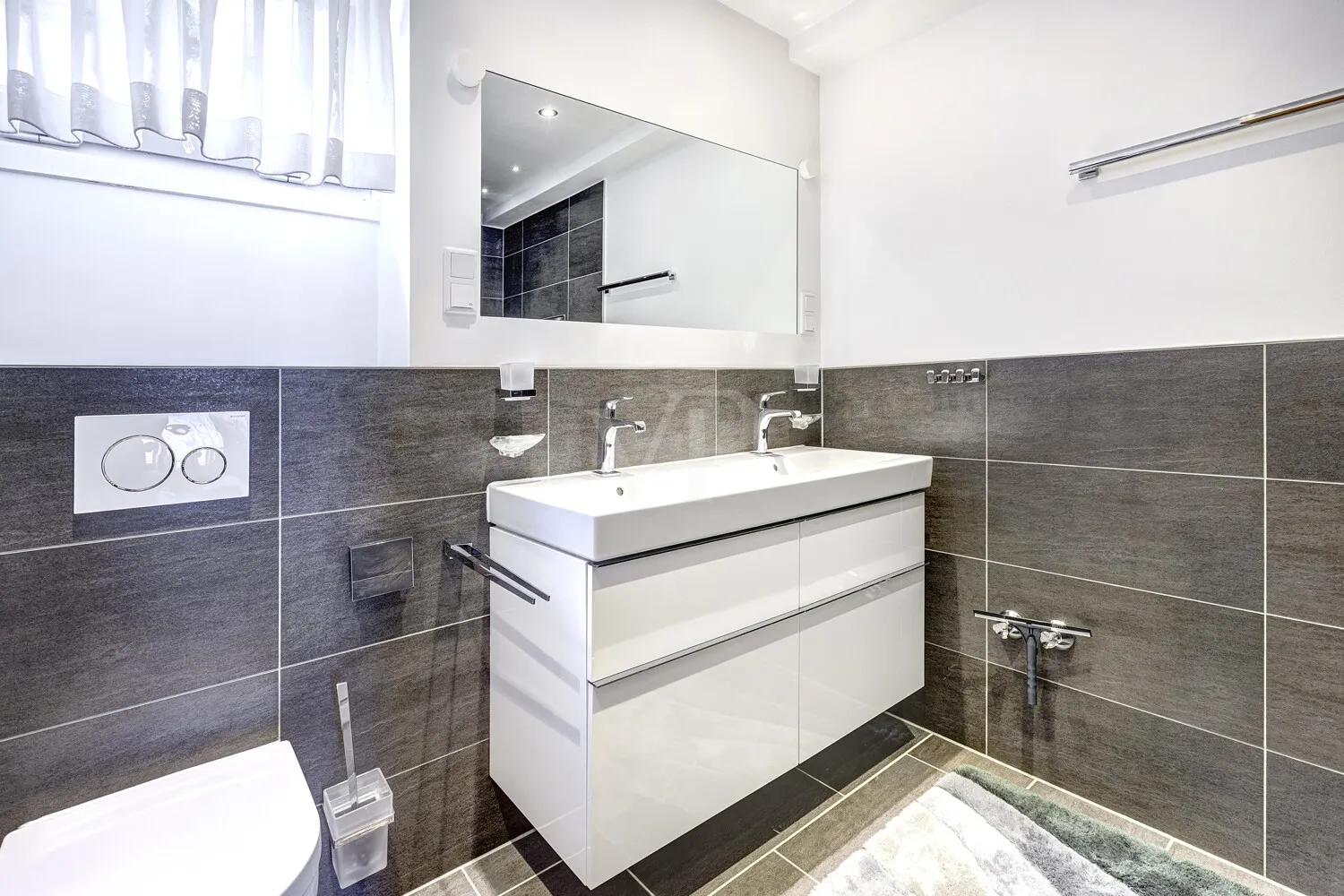 Modernes Bad Einliegerwohnung GG