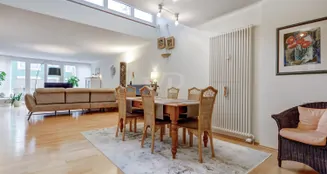 von_poll_real_estate_property_26082025_image_2