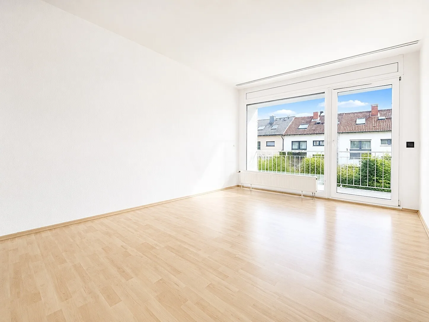 Schlafzimmer mit Balkon