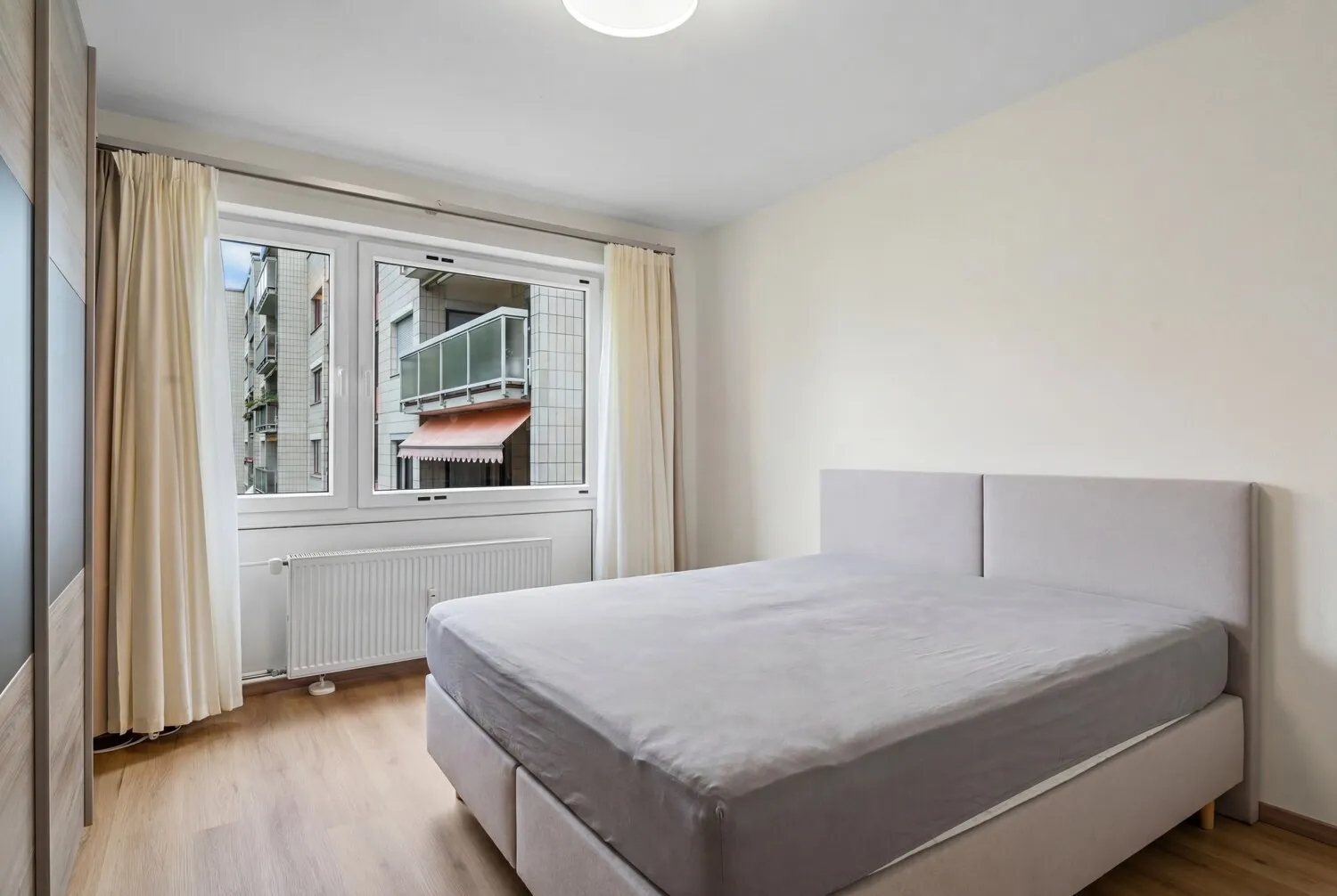 Schlafzimmer II
