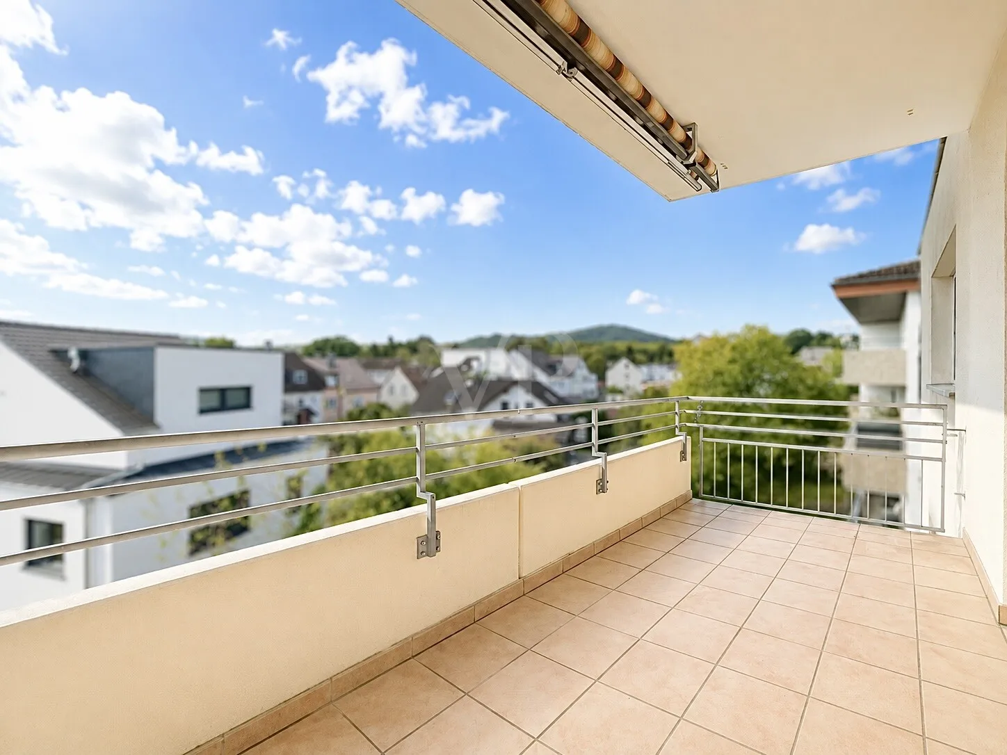 Südbalkon mit Aussicht