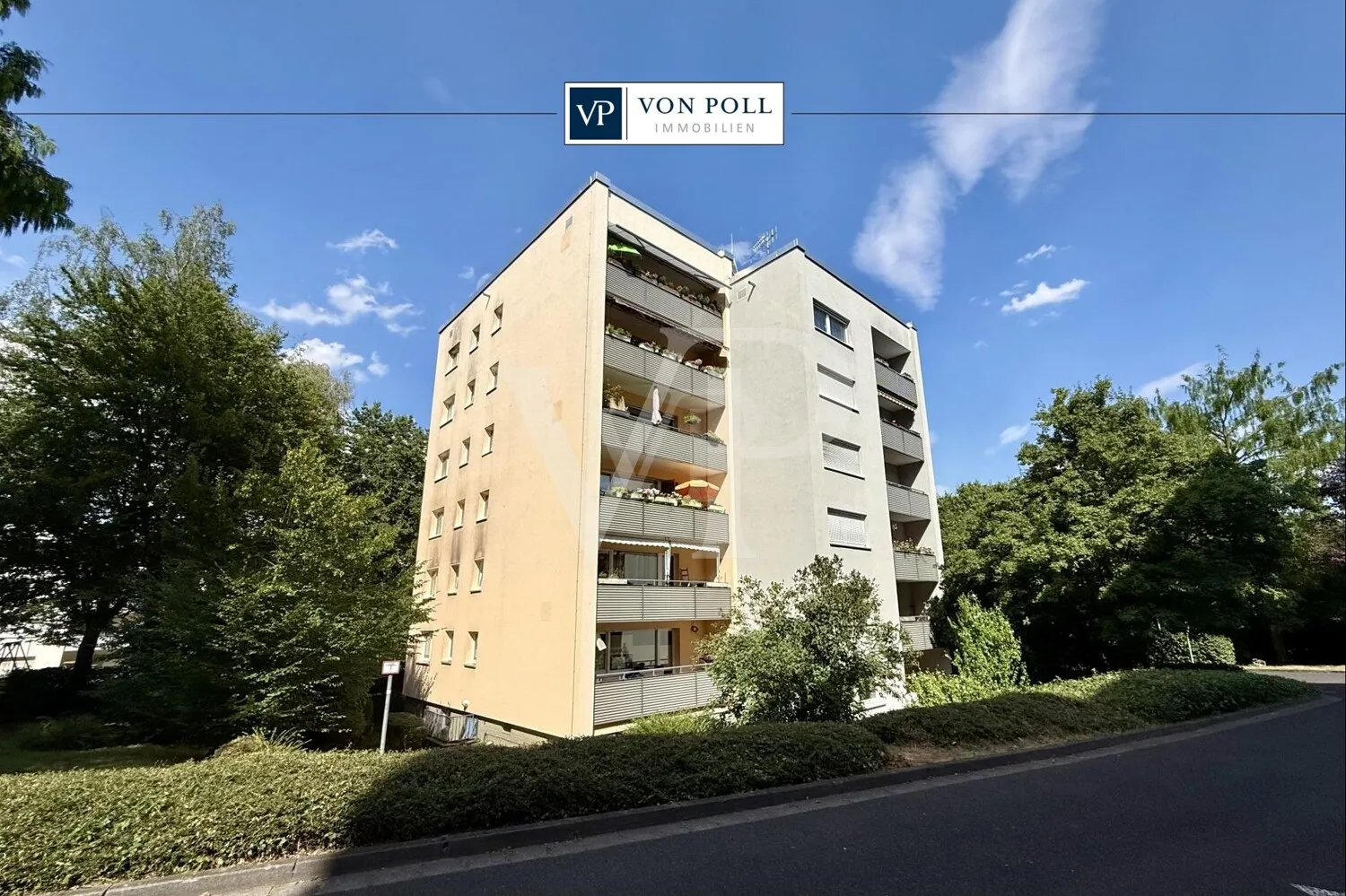 2-Zimmer-Wohnung mit Balkon und Aufzug am Waldrand