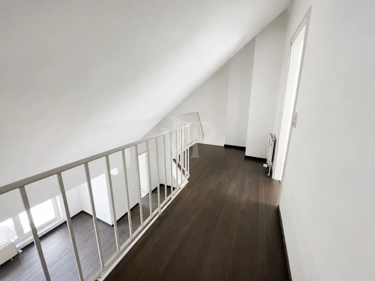 Galerie mit Blick in den Wohnbereich