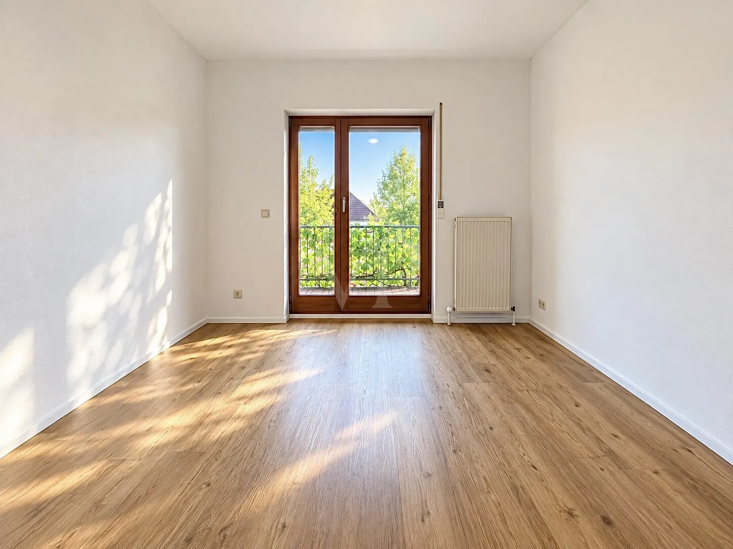 Weiteres Zimmer mit Balkonzugang