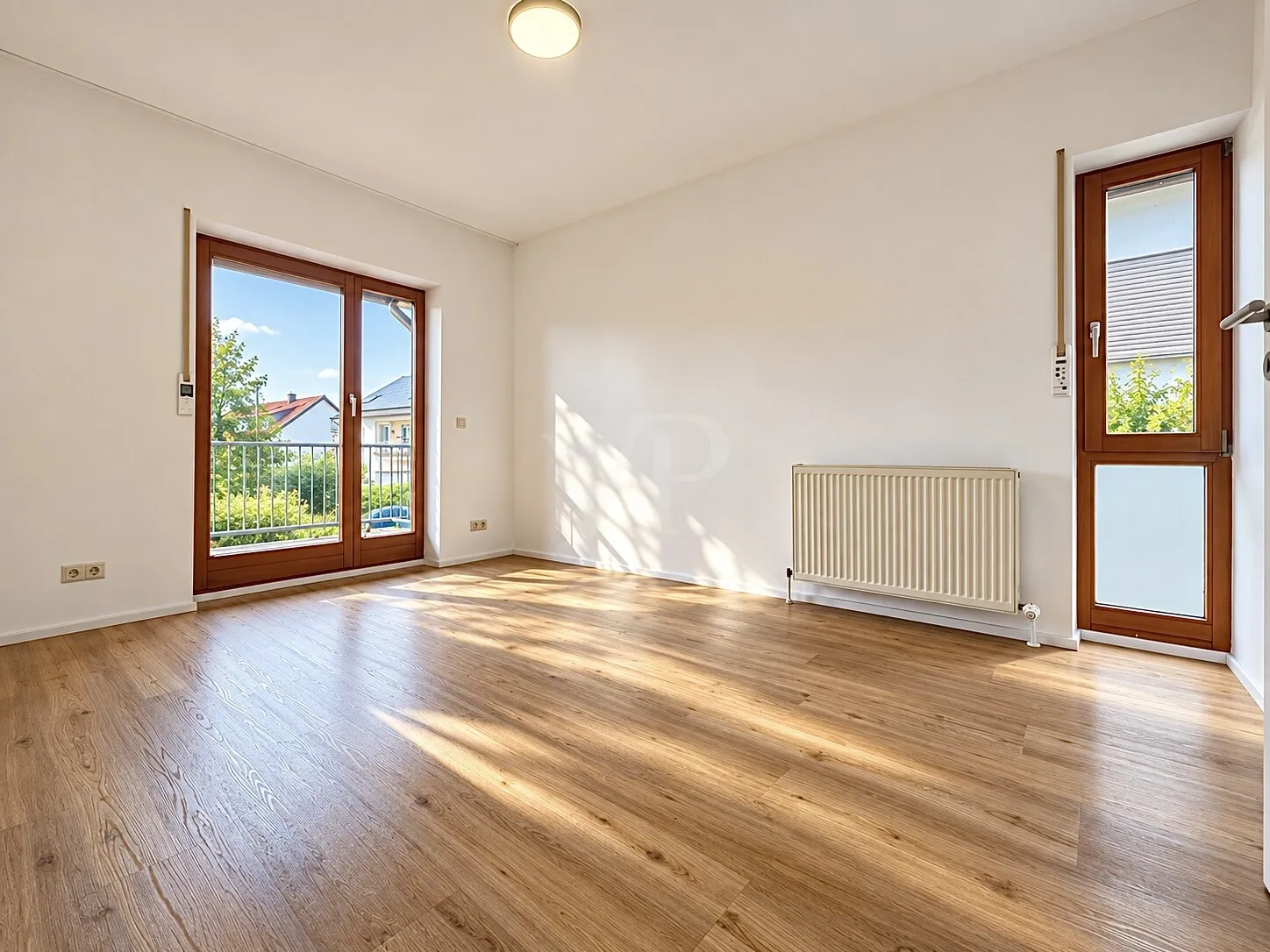 Schlafzimmer mit Balkonzugang