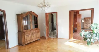 von_poll_real_estate_property_26082030_image_0