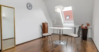 von_poll_real_estate_property_25082134_image_0