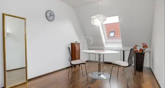 von_poll_real_estate_property_25082134_image_0