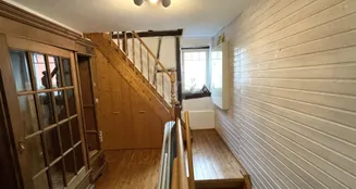 von_poll_real_estate_property_25082028_image_9