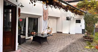 von_poll_real_estate_property_25082028_image_15