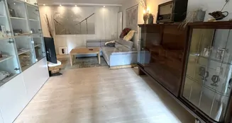 von_poll_real_estate_property_25082028_image_6