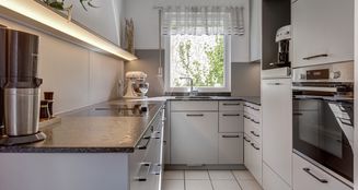 von_poll_real_estate_property_25082055_image_4