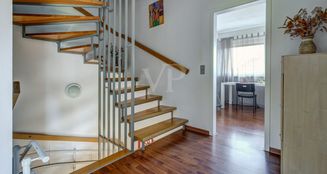 von_poll_real_estate_property_25082055_image_7